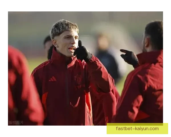 加拉塔萨雷攻防平衡状态持续，球队竞争力增强备受关注